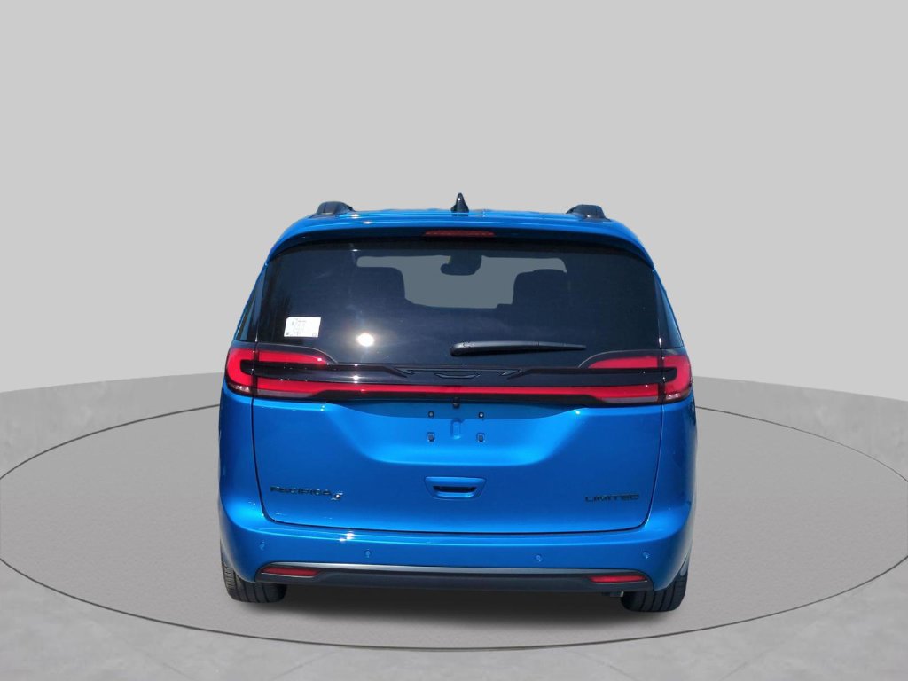 New 2027 Chrysler Pacifica Limited w/ Family Tech Group FWD image 6