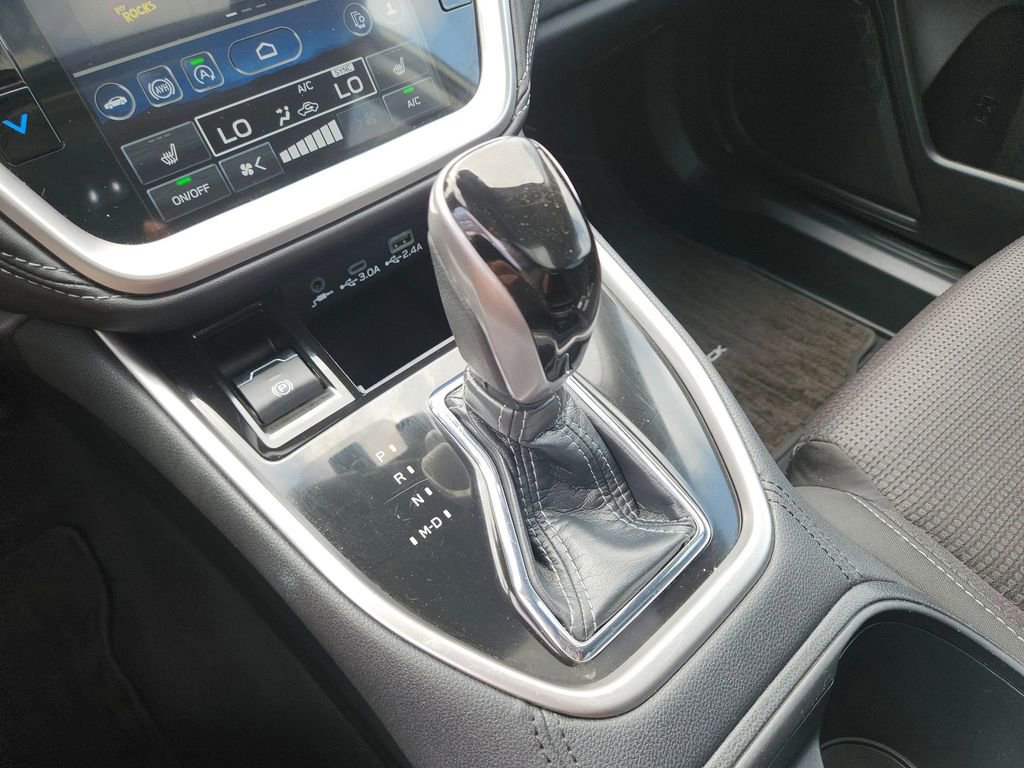 Used 2025 Subaru Outback Premium image 26