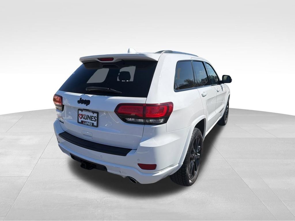 Used 2020 Jeep Grand Cherokee Altitude image 10