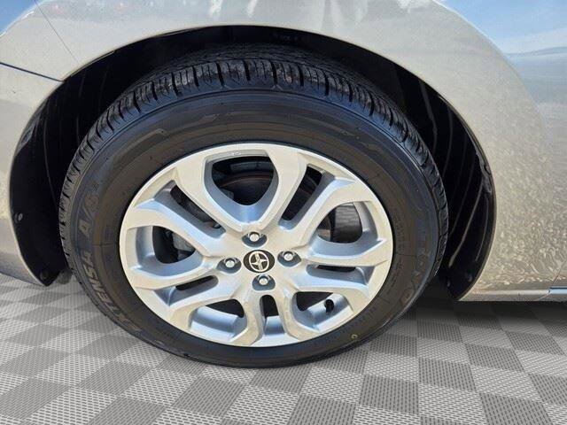 Used 2016 Scion iA image 11
