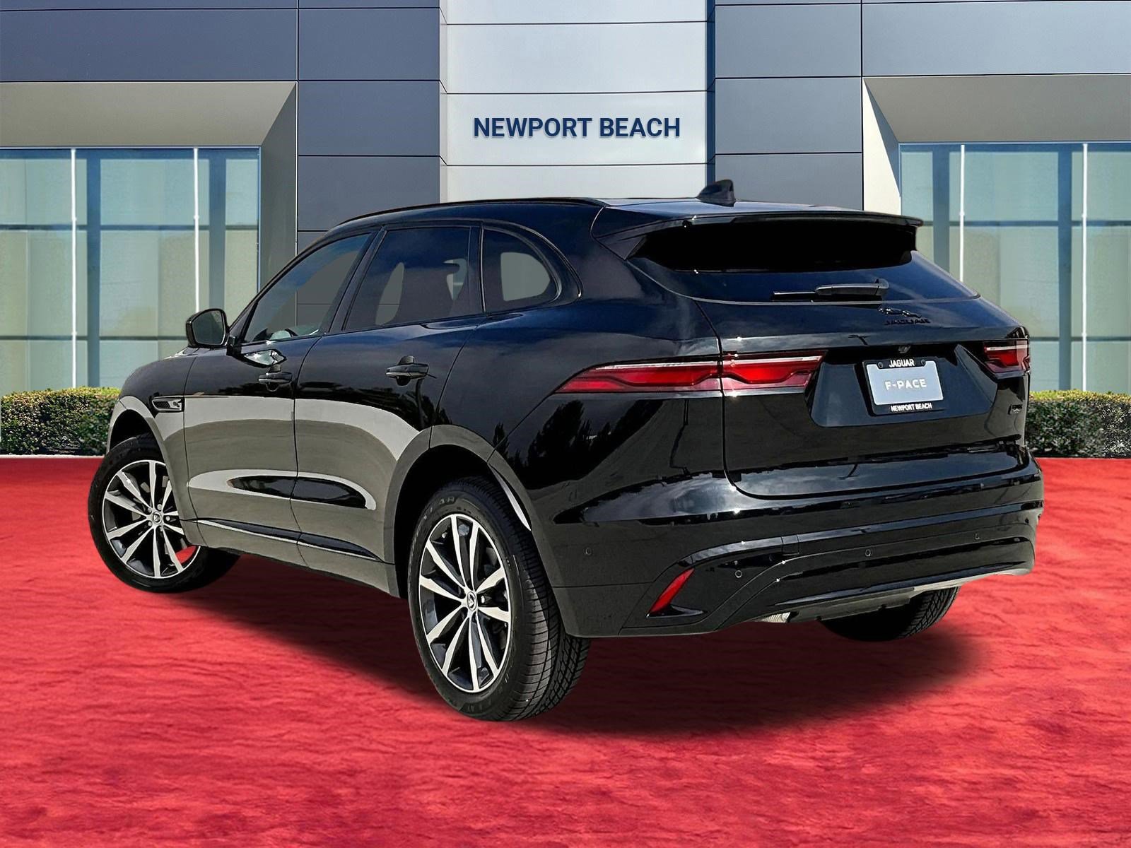 New 2026 Jaguar F-PACE R-Dynamic S image 3