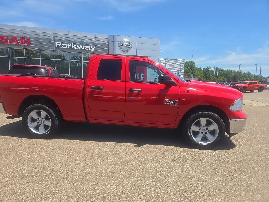 Used 2024 RAM 1500 Classic SLT AWD/4WD image 8
