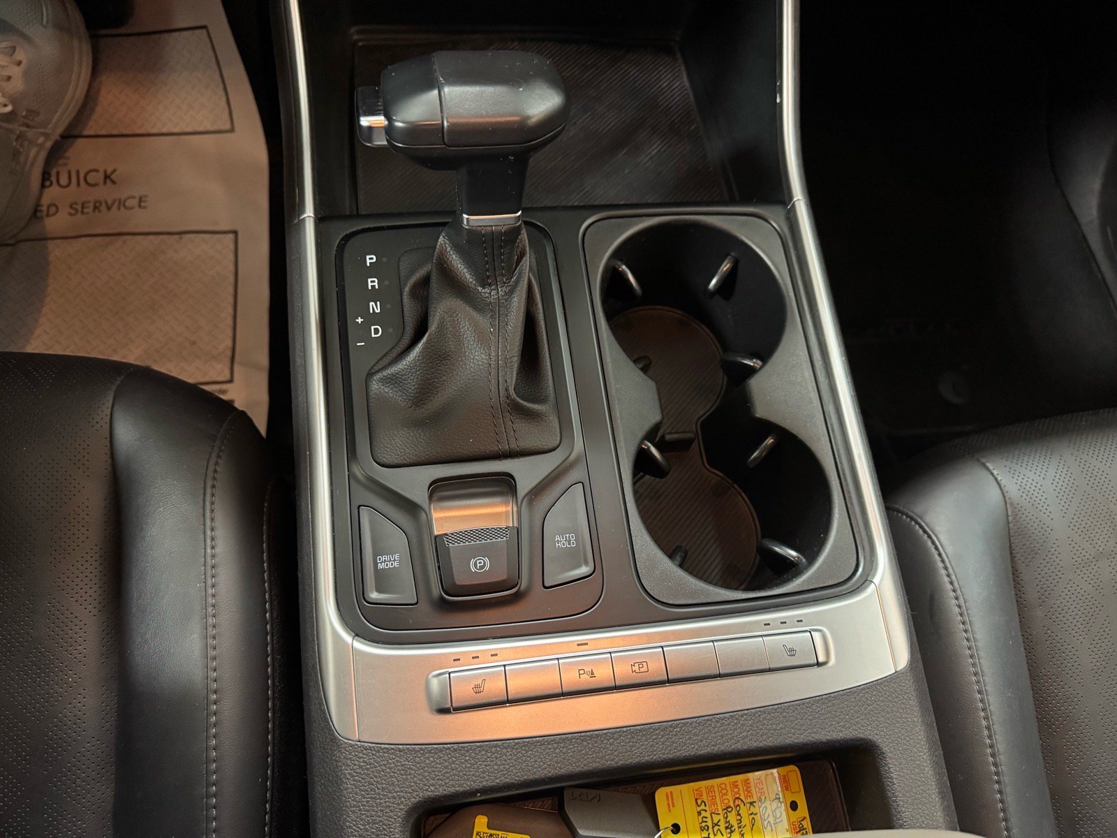 Used 2025 Kia Carnival FWD image 20