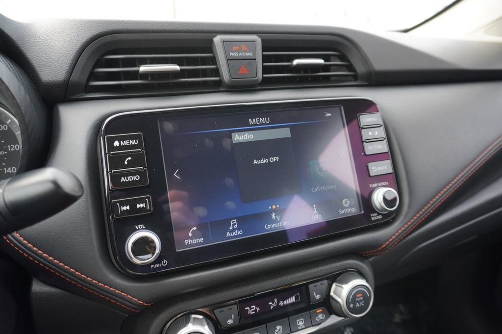 Used 2024 Nissan Versa SR FWD image 16