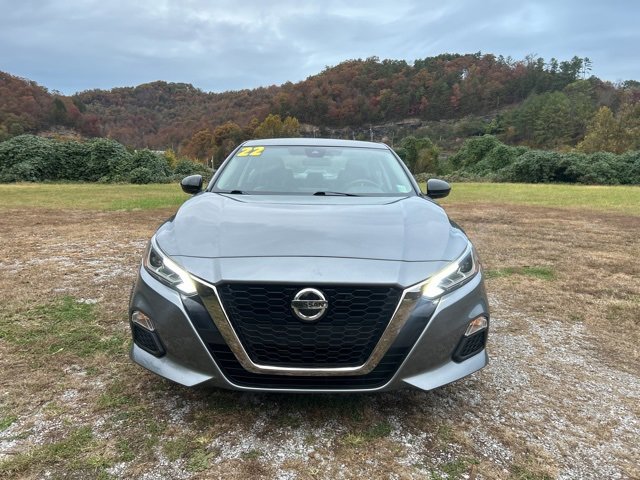 Used 2022 Nissan Altima 2.5 SR image 2