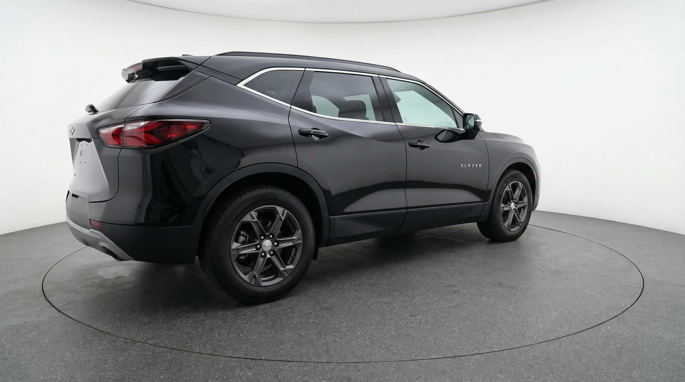 Used 2025 Chevrolet Blazer LT image 9