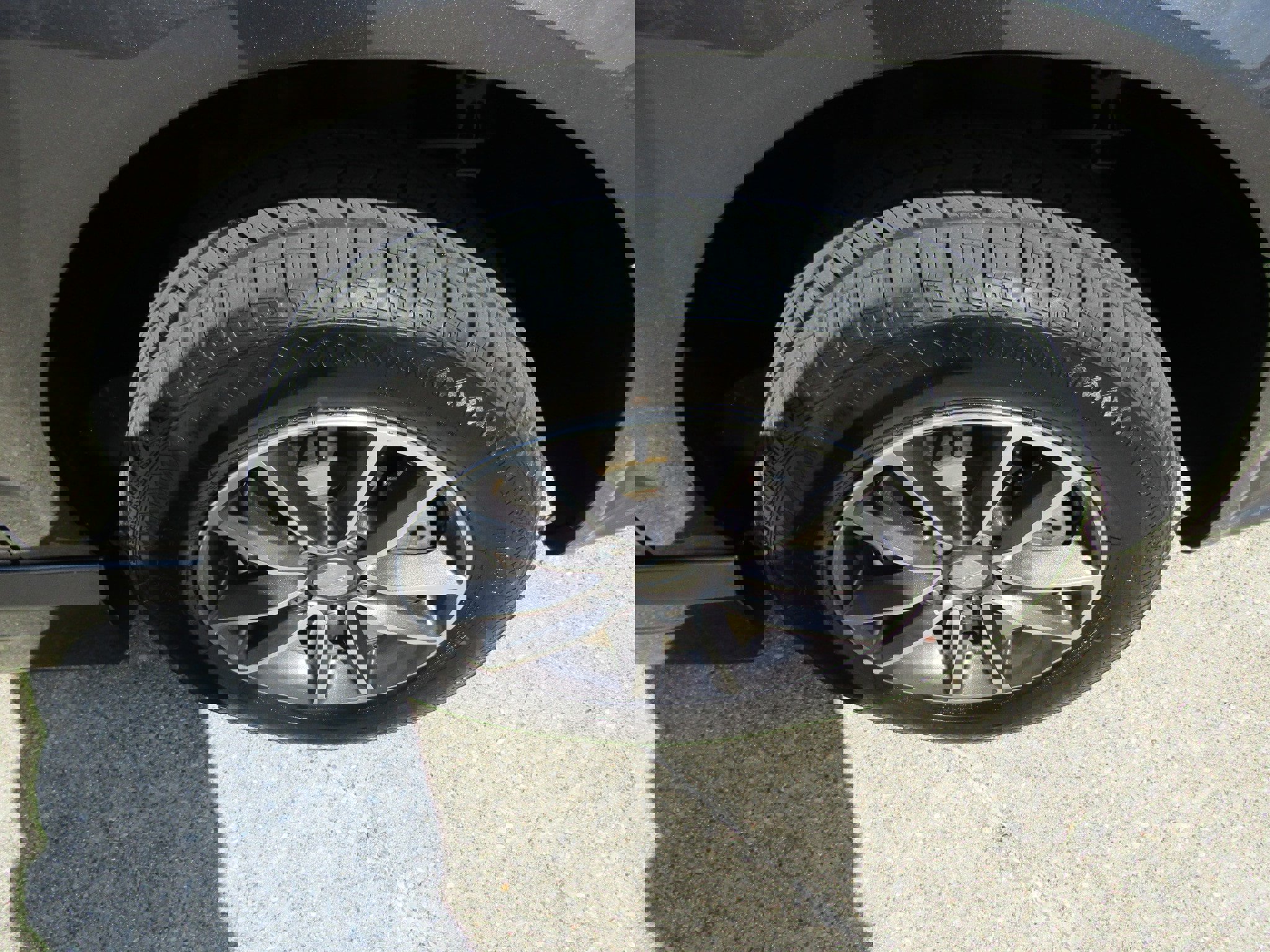 Used 2017 Dodge Grand Caravan SXT image 12