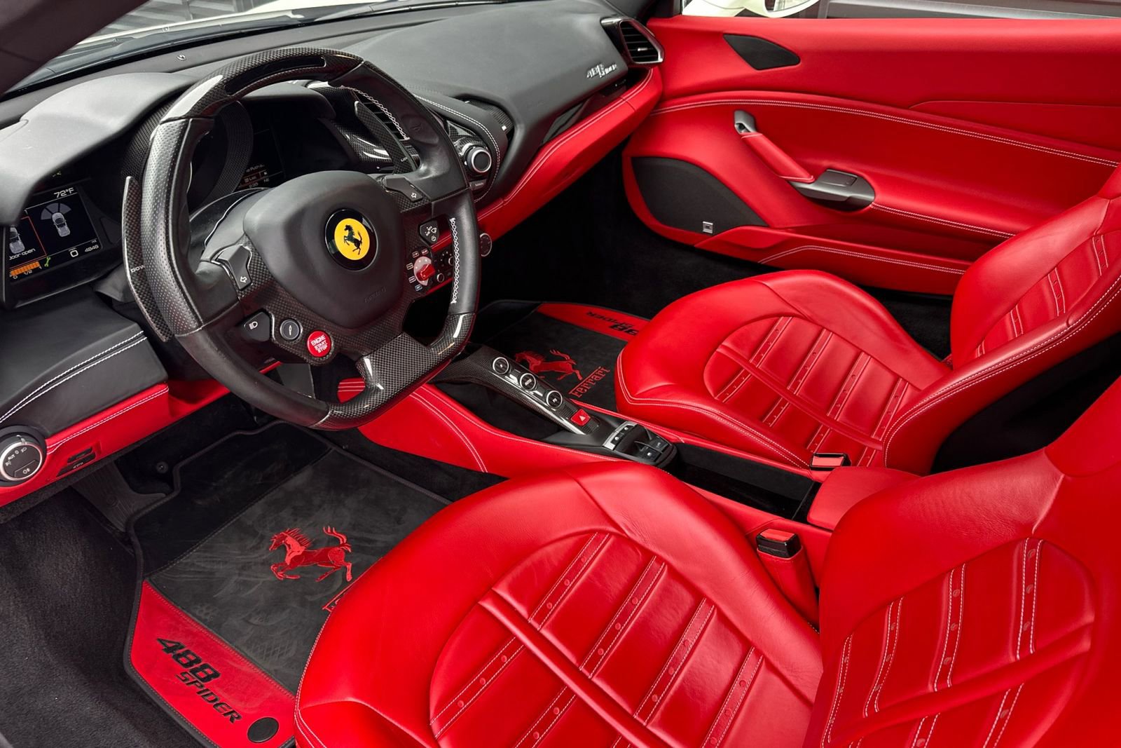 Used 2017 Ferrari 488 Spider image 4
