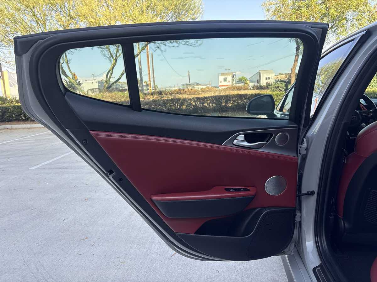 Used 2021 Kia Stinger GT2 RWD image 13