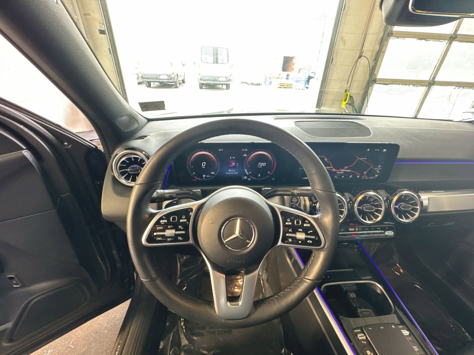 Used 2023 Mercedes-Benz GLB 250 4MATIC image 18