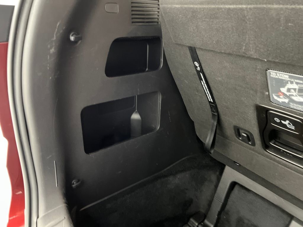 Used 2024 Kia Carnival LX image 39