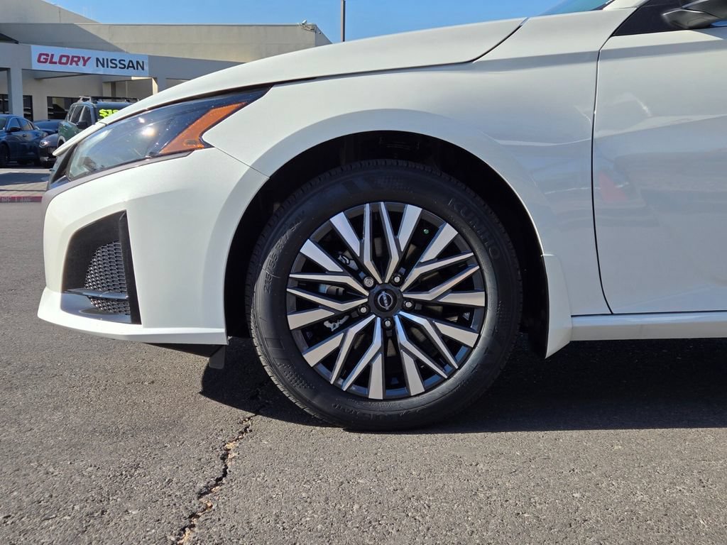 New 2026 Nissan Altima 2.5 SV AWD/4WD image 5