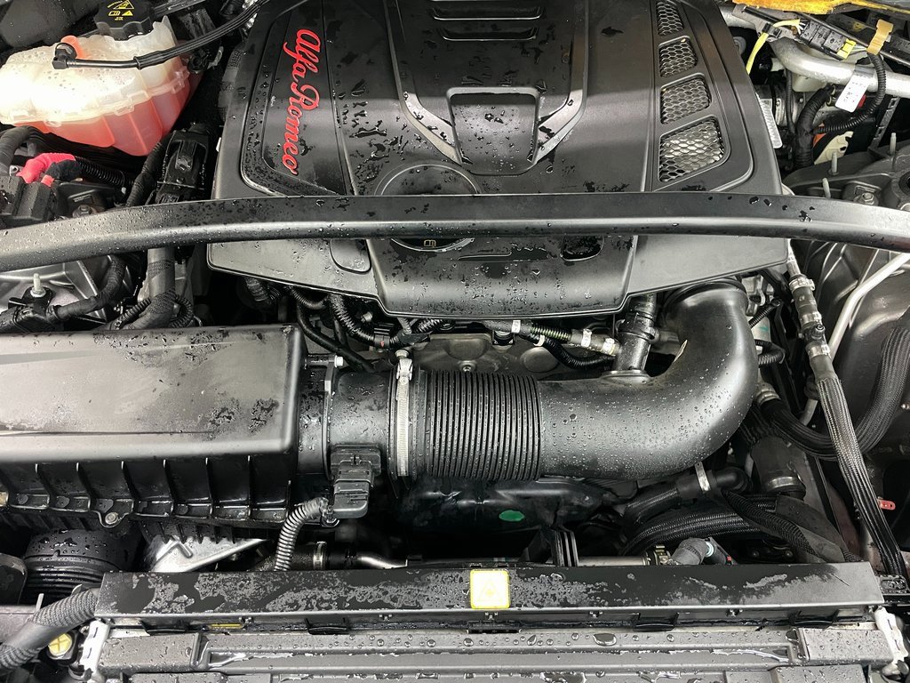 Used 2018 Alfa Romeo Stelvio Ti Sport image 47