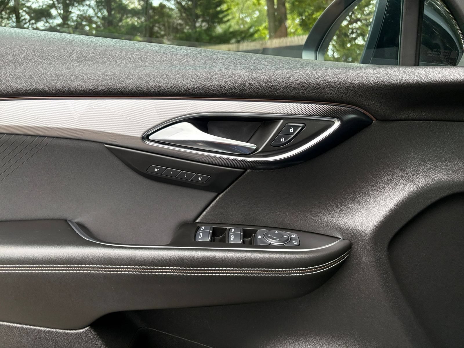 Used 2024 Buick Envision Sport Touring AWD/4WD image 18
