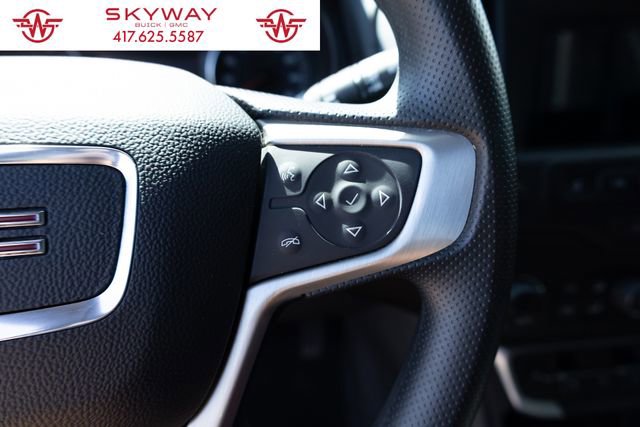 Used 2023 GMC Terrain SLE w/ Driver Convenience Package image 13