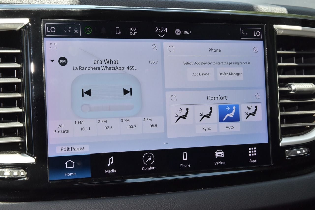 Used 2024 Chrysler Pacifica Touring-L FWD image 29