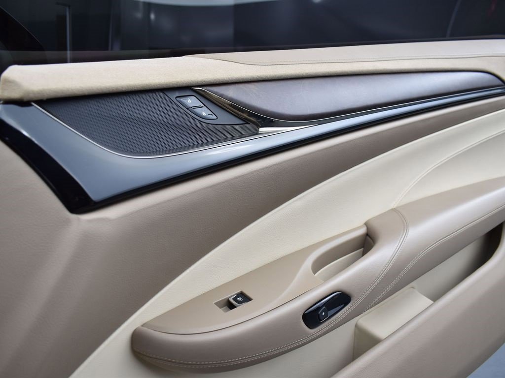 Used 2014 Cadillac ELR w/ Luxury Package image 26