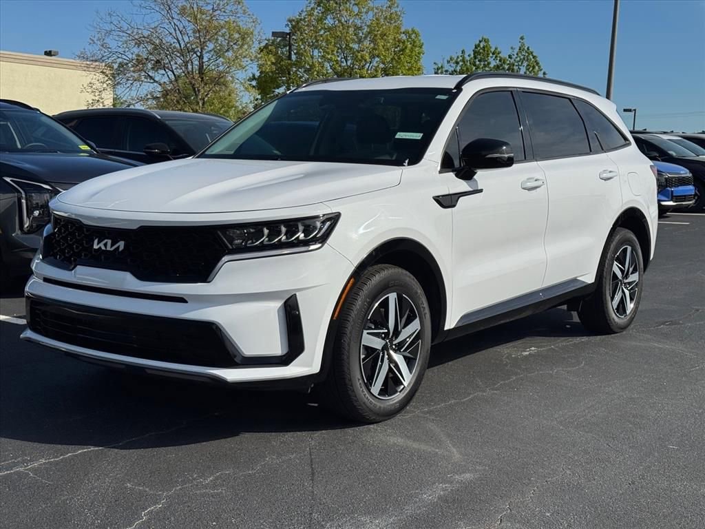 Certified 2023 Kia Sorento S image 7