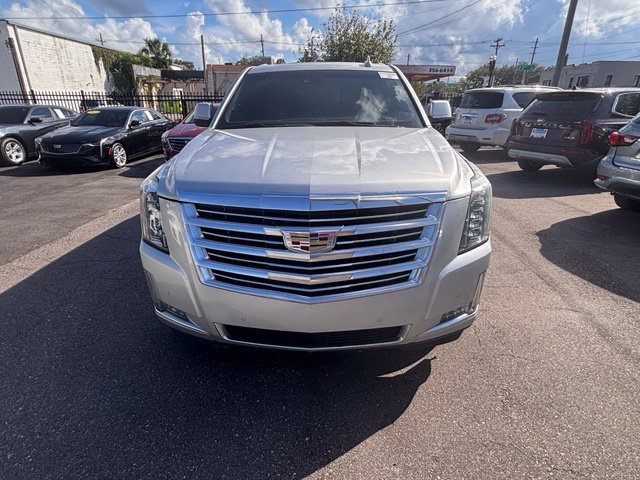 Used 2018 Cadillac Escalade Platinum RWD image 13
