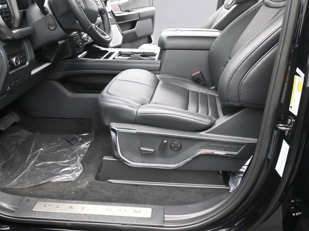New 2026 Ford F250 Platinum image 3