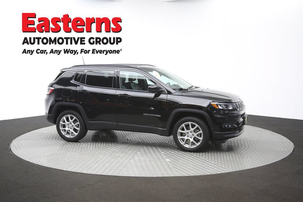 Used 2024 Jeep Compass Latitude AWD/4WD image 45