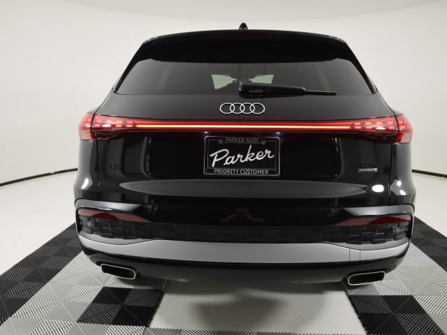 Certified 2025 Audi Q5 Premium Plus w/ Premium Plus AWD/4WD image 4