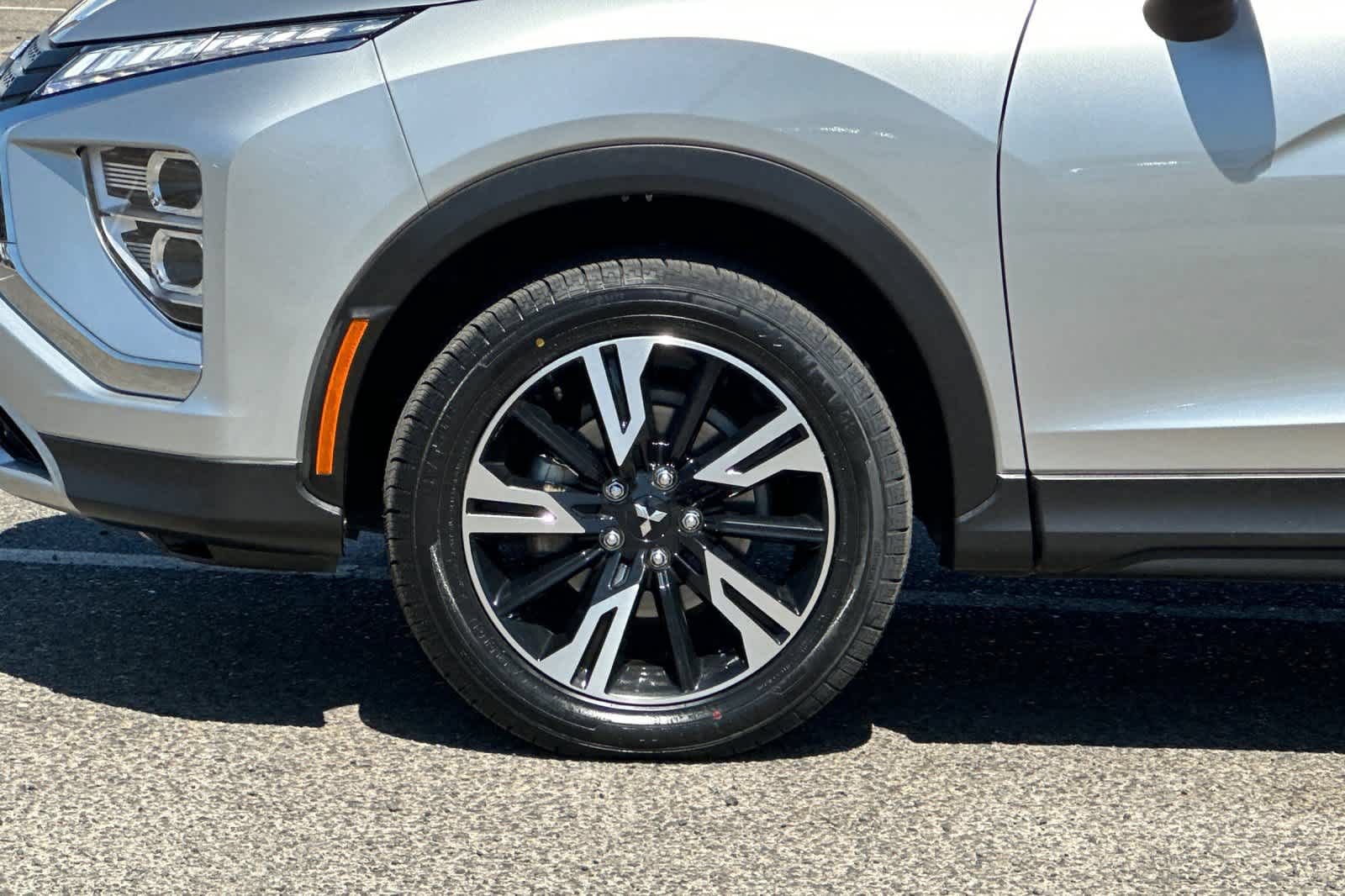 Used 2024 Mitsubishi Eclipse Cross SE AWD/4WD image 27