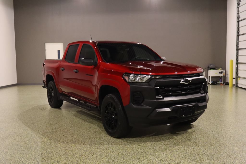 Used 2025 Chevrolet Colorado W/T w/ WT Custom Package RWD image 1