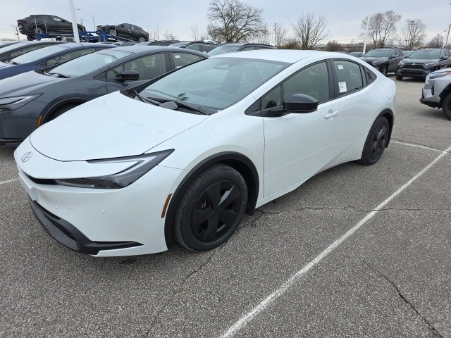 New 2026 Toyota Prius LE image 3