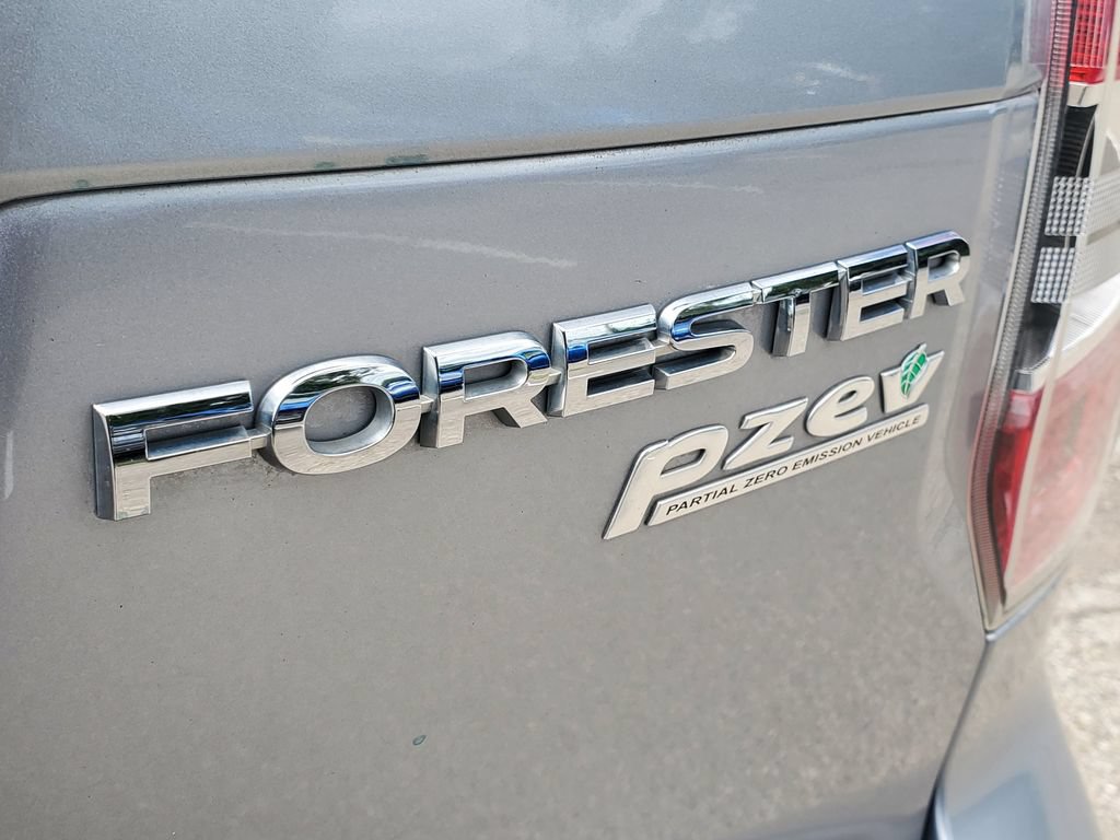 Used 2014 Subaru Forester 2.5i Premium w/ All-Weather Package AWD/4WD image 6