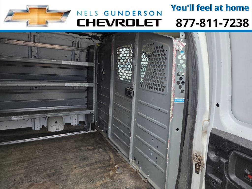 Used 2017 Chevrolet Express 3500 RWD image 9