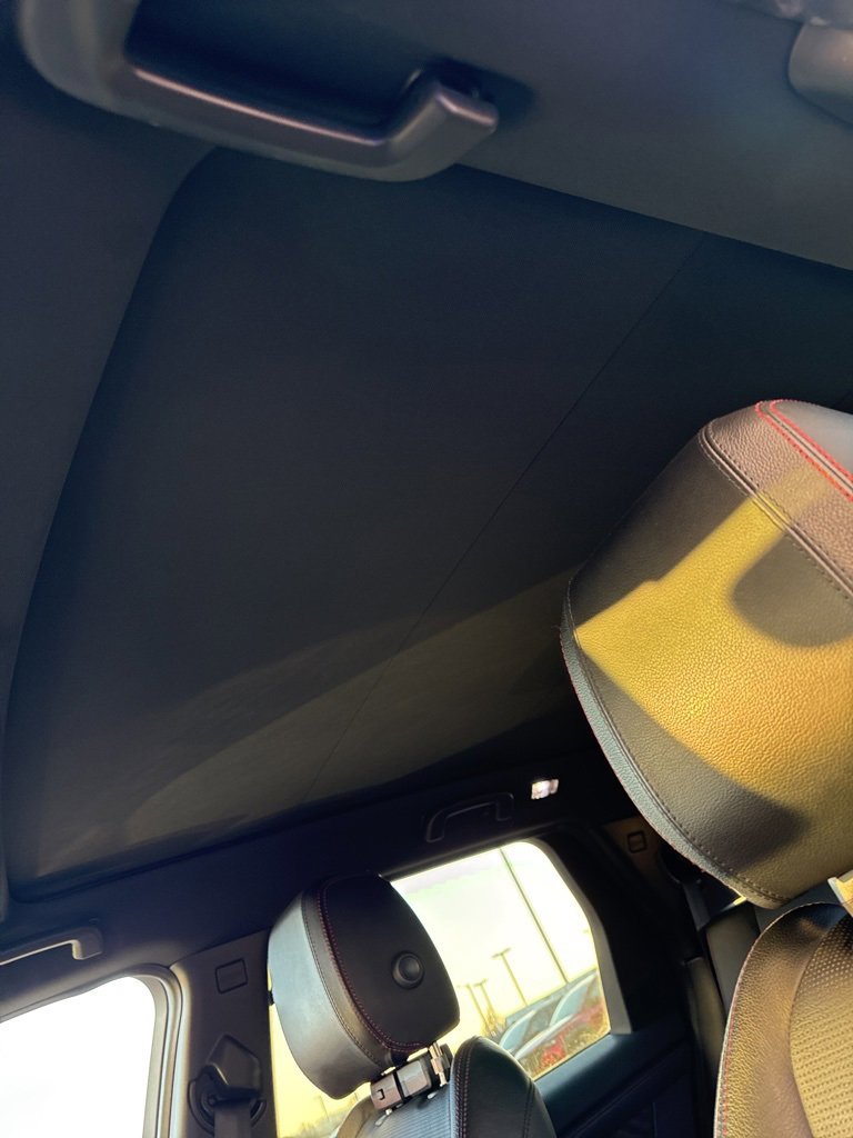 Used 2020 Land Rover Discovery Sport SE R-Dynamic image 8