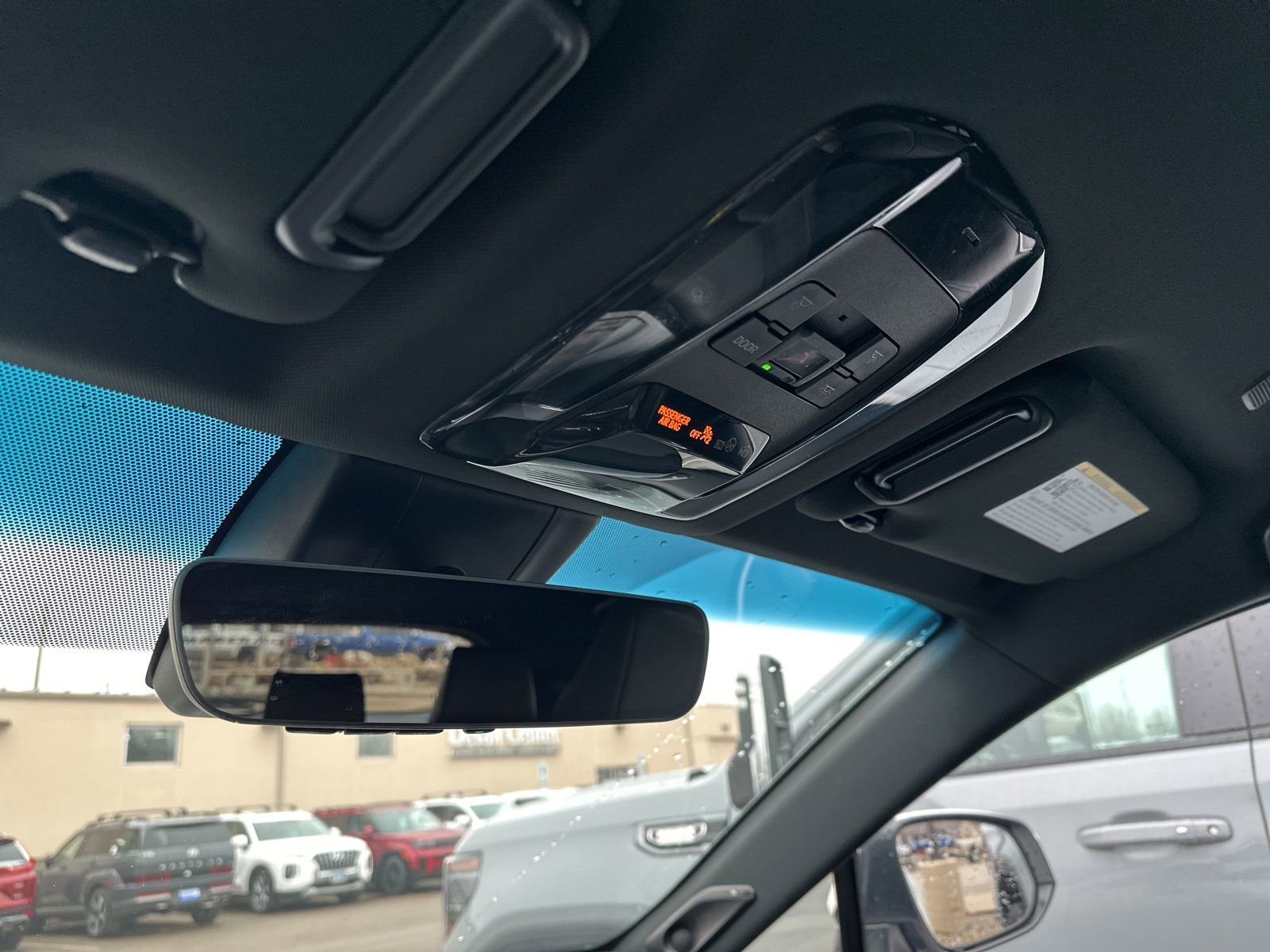 Used 2023 Toyota Venza XLE AWD/4WD image 74