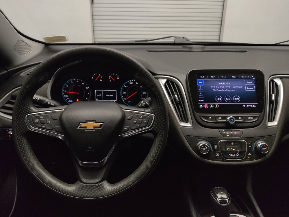 Used 2020 Chevrolet Malibu LS FWD image 22