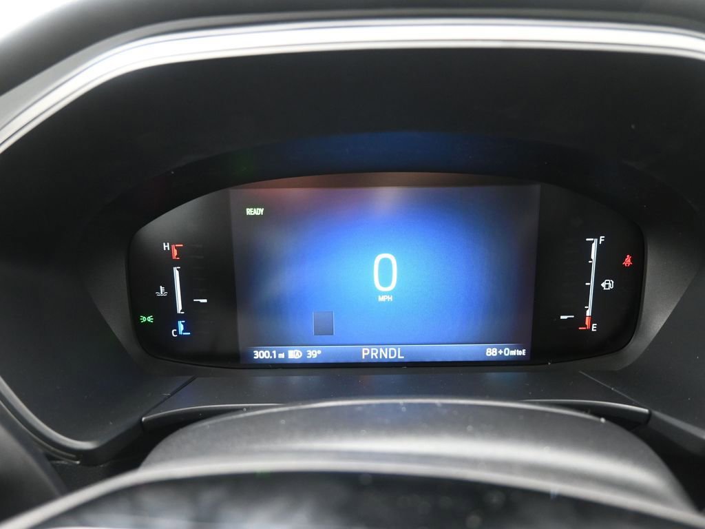 New 2026 Ford Escape SE w/ Class II Trailer Tow Package image 24