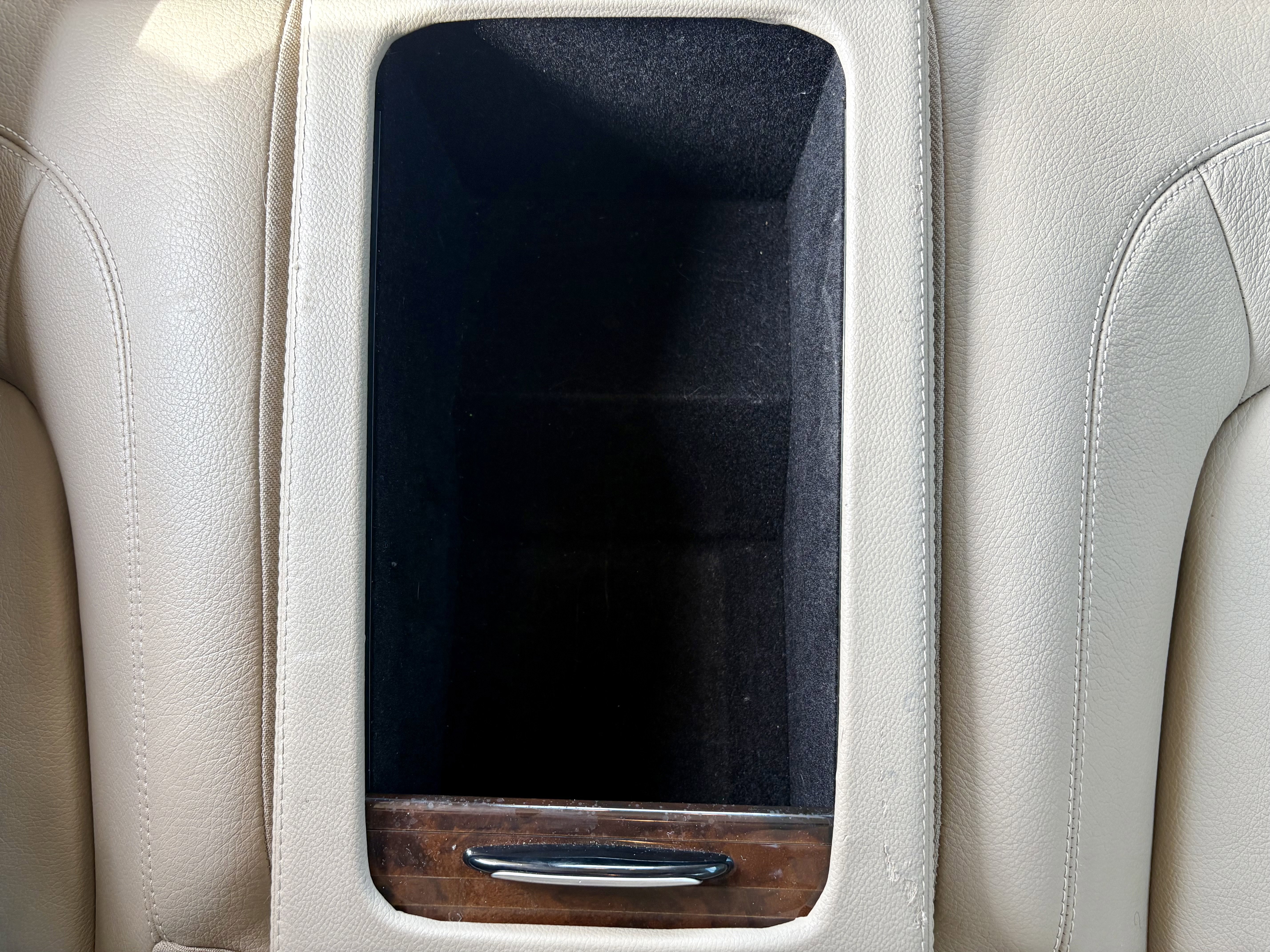 Used 2012 Mercedes-Benz CLS 550 image 24