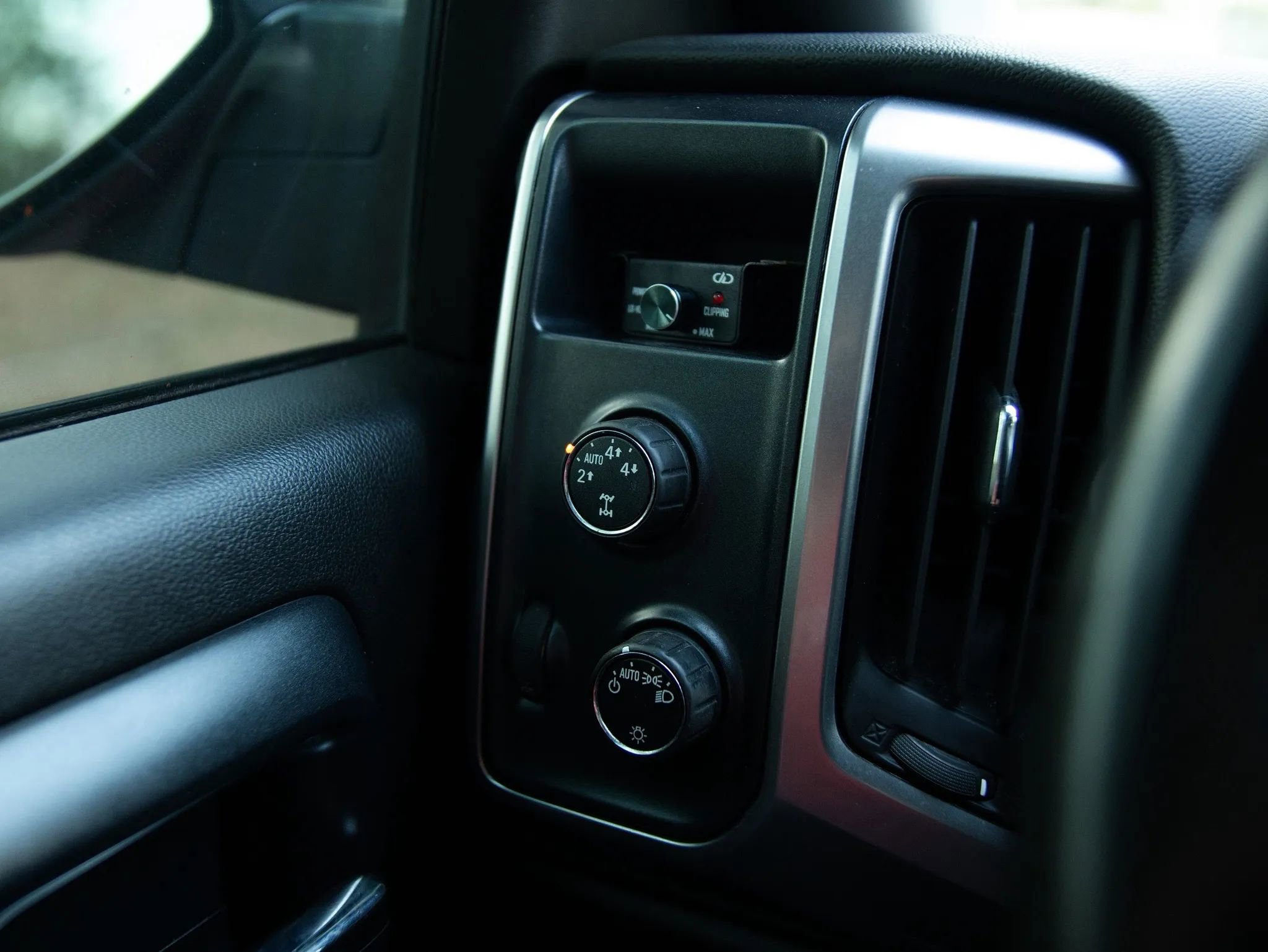 Used 2014 Chevrolet Silverado 1500 LT image 34