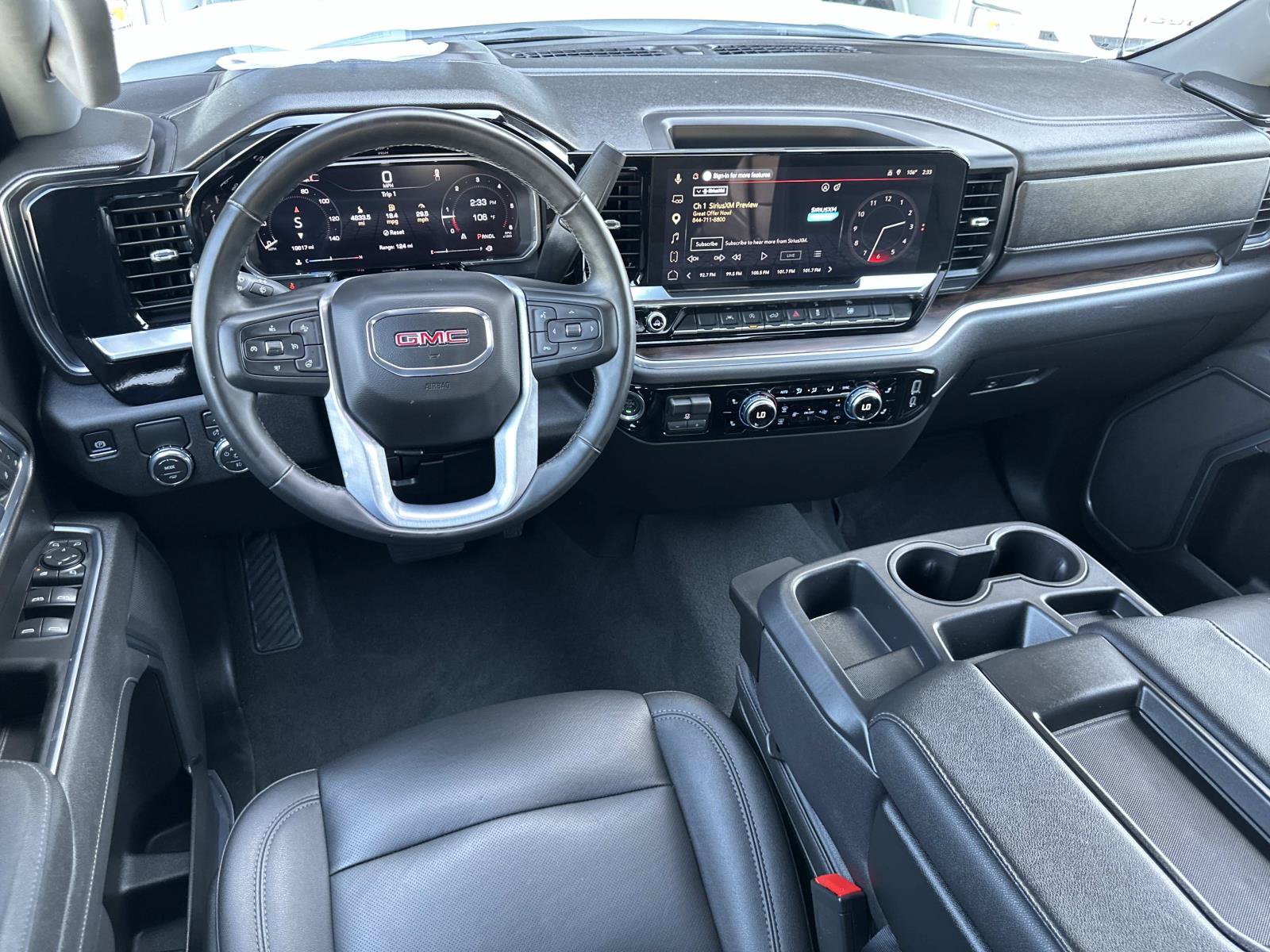 Used 2026 GMC Sierra 1500 SLT RWD image 9