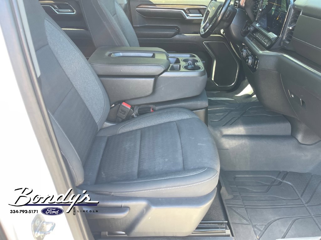 Used 2023 Chevrolet Silverado 1500 LT w/ Z71 Off-Road Package AWD/4WD image 18