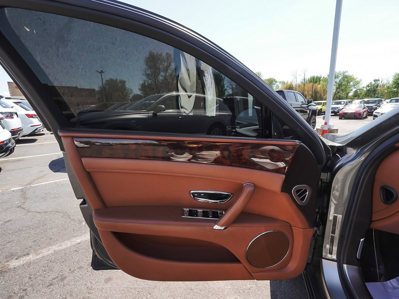Used 2014 Bentley Flying Spur W12 AWD/4WD image 7