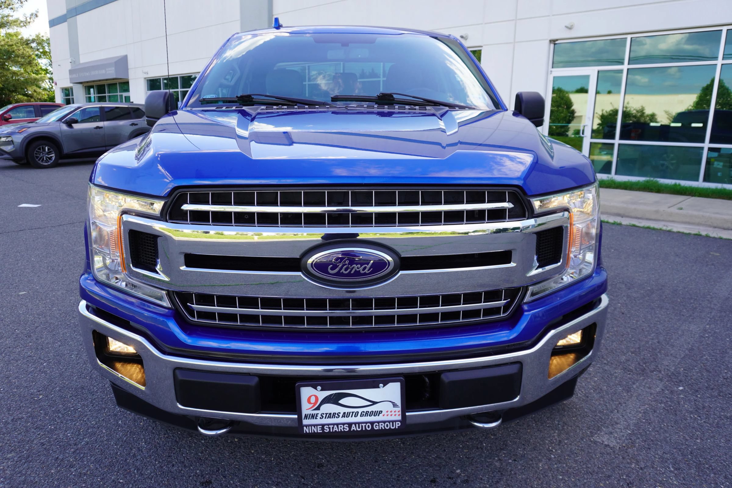 Used 2018 Ford F150 XLT w/ Equipment Group 302A Luxury AWD/4WD image 2