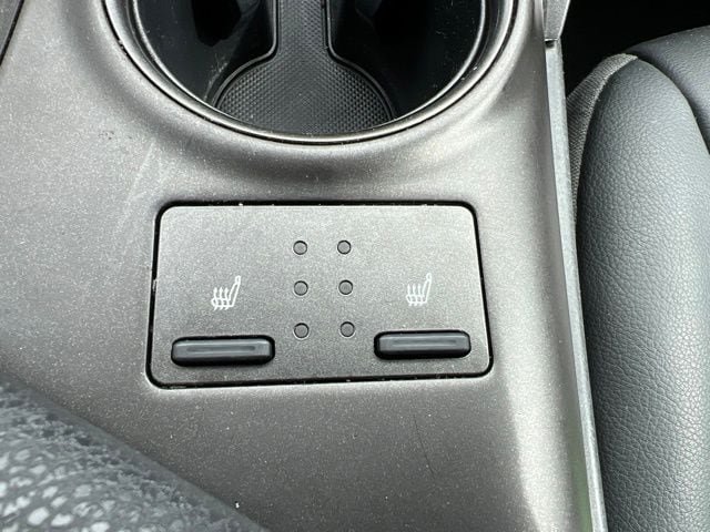 Used 2021 Toyota Camry XSE FWD image 28