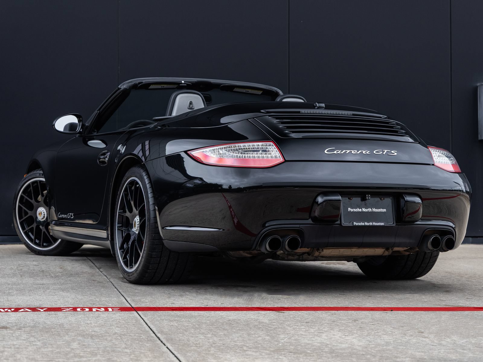 Used 2012 Porsche 911 Carrera GTS RWD image 3