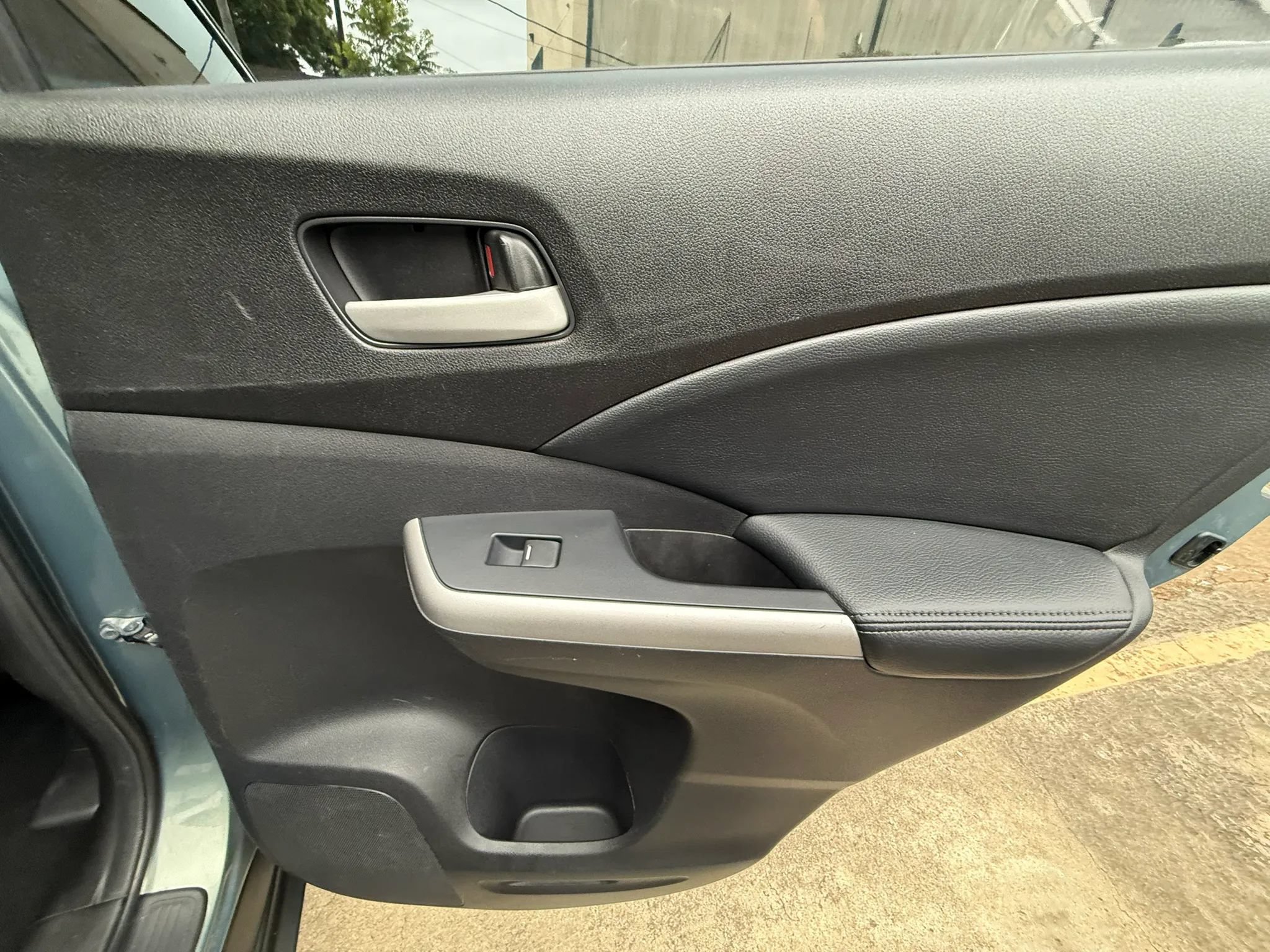 Used 2012 Honda CR-V EX-L image 23