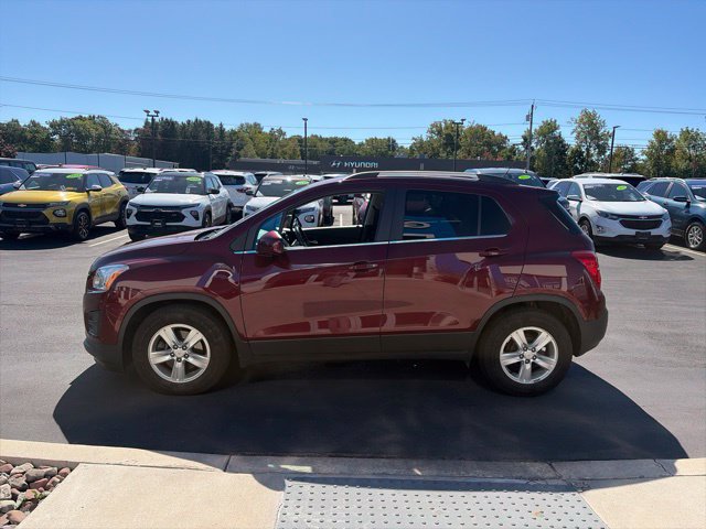 Used 2016 Chevrolet Trax LT w/ LT Convenience Package FWD image 7
