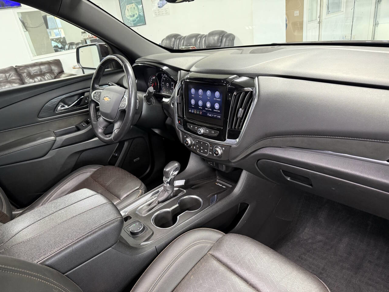 Used 2022 Chevrolet Traverse High Country w/ LPO, Floor Liner Package image 19