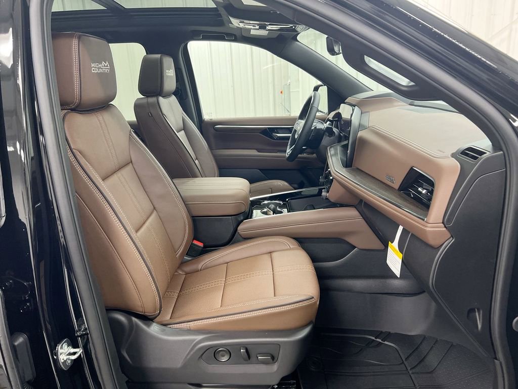 New 2026 Chevrolet Suburban High Country image 23