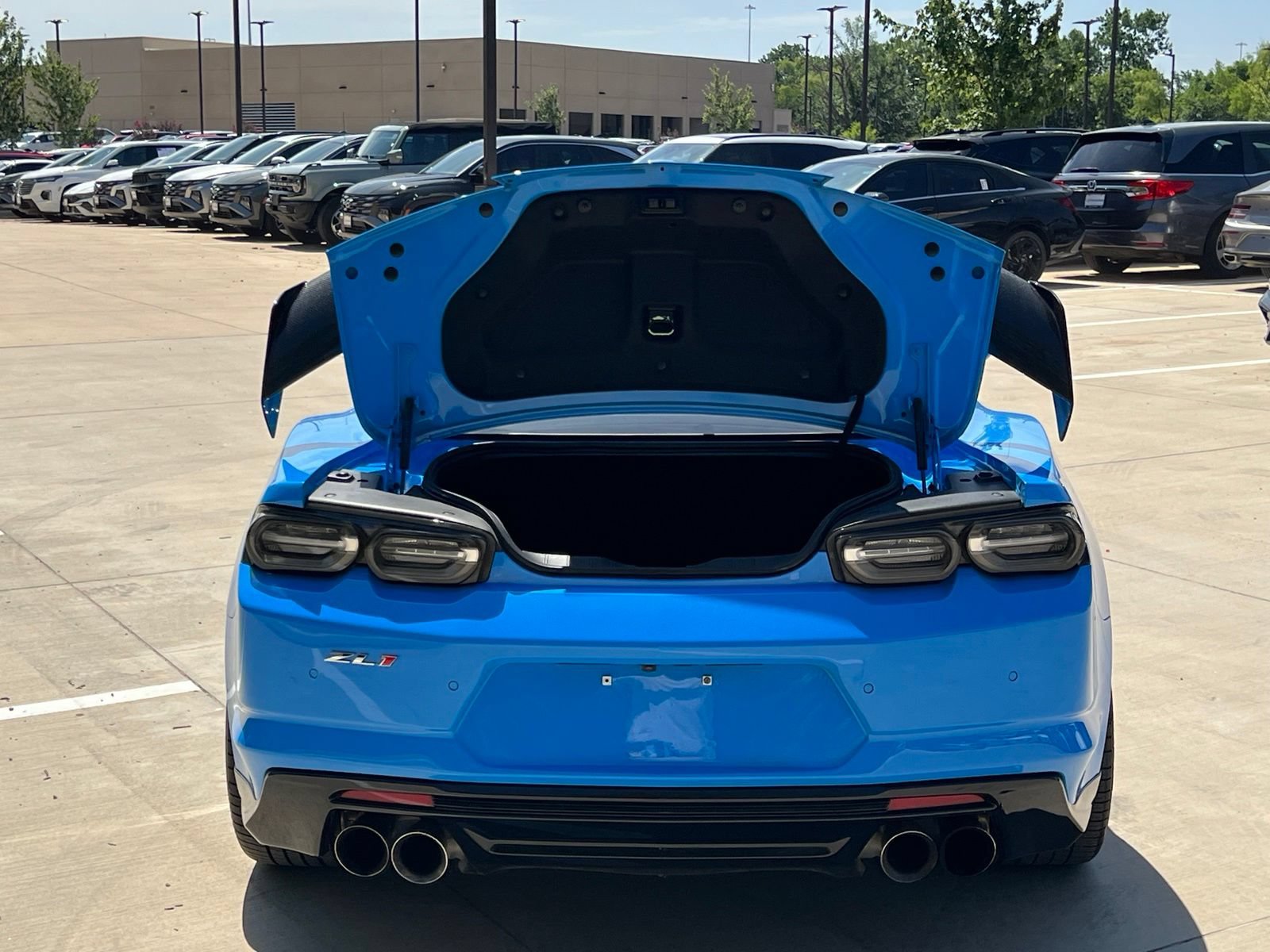 Used 2022 Chevrolet Camaro ZL1 RWD image 15