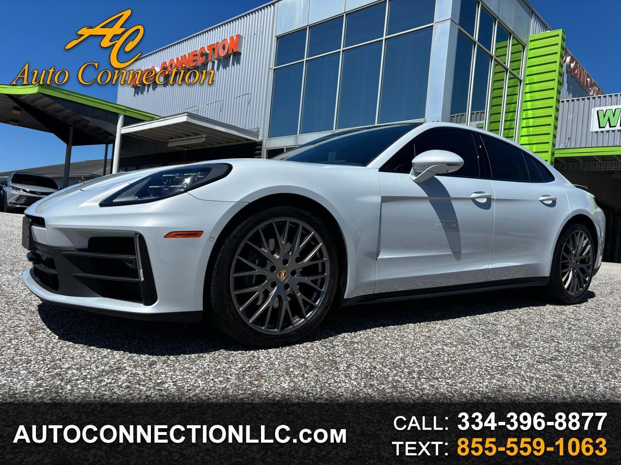 Used 2025 Porsche Panamera 4 w/ Premium Package AWD/4WD image 1