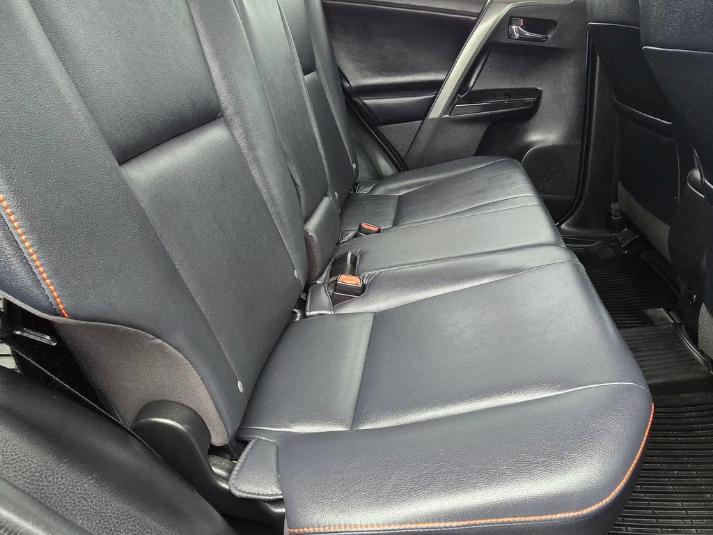 Used 2018 Toyota RAV4 SE w/ Advanced Technology Package AWD/4WD image 14